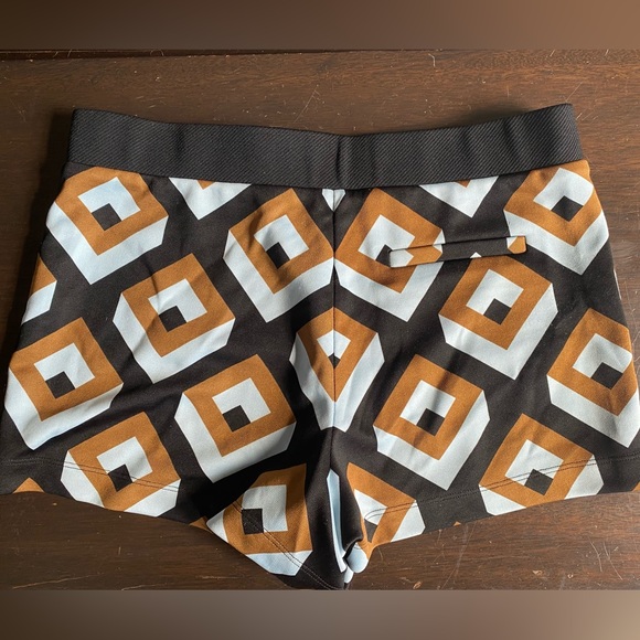 Diane Von Furstenberg Archive Diamond Printed Jogette Shorts - Picture 3 of 10